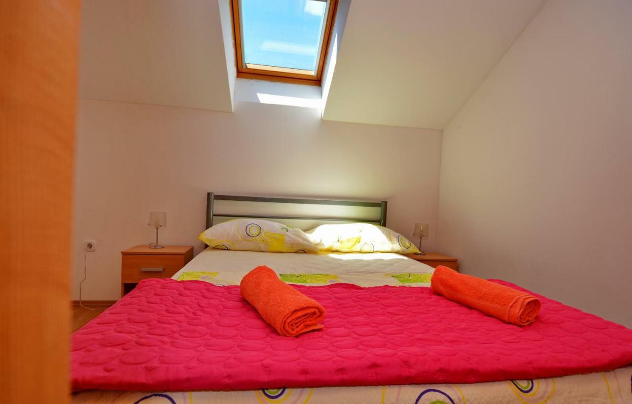 Apartment Blue Sali Bagian luar foto