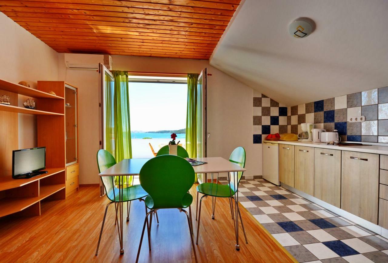 Apartment Blue Sali Bagian luar foto
