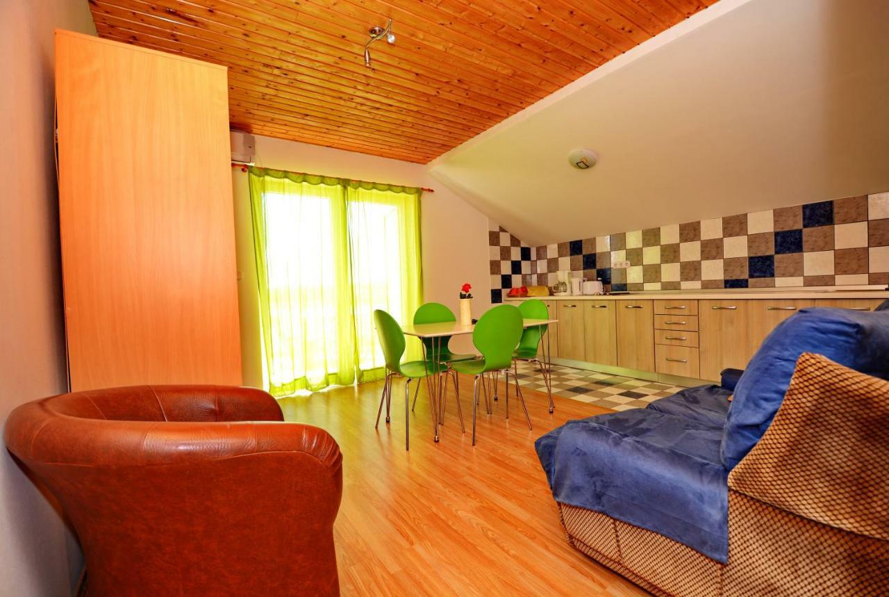Apartment Blue Sali Bagian luar foto