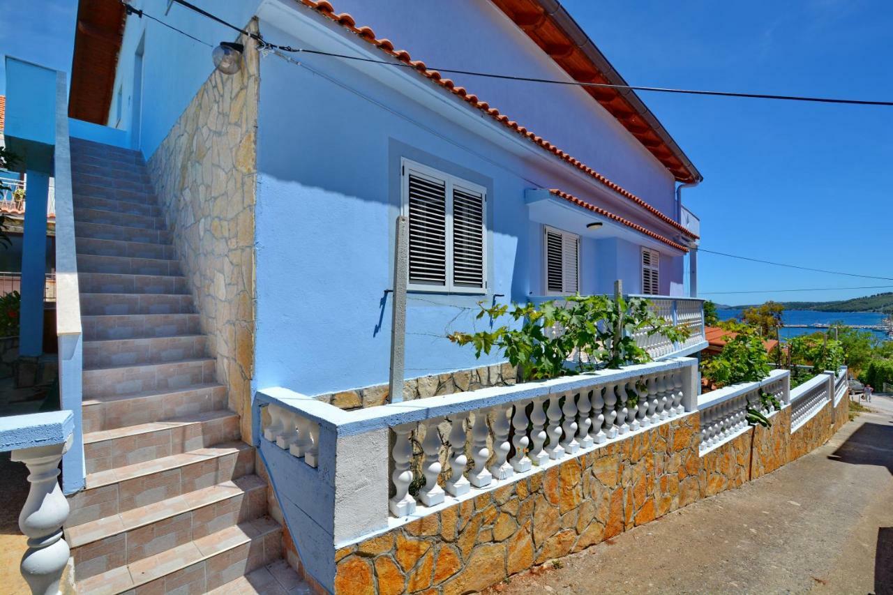 Apartment Blue Sali Bagian luar foto