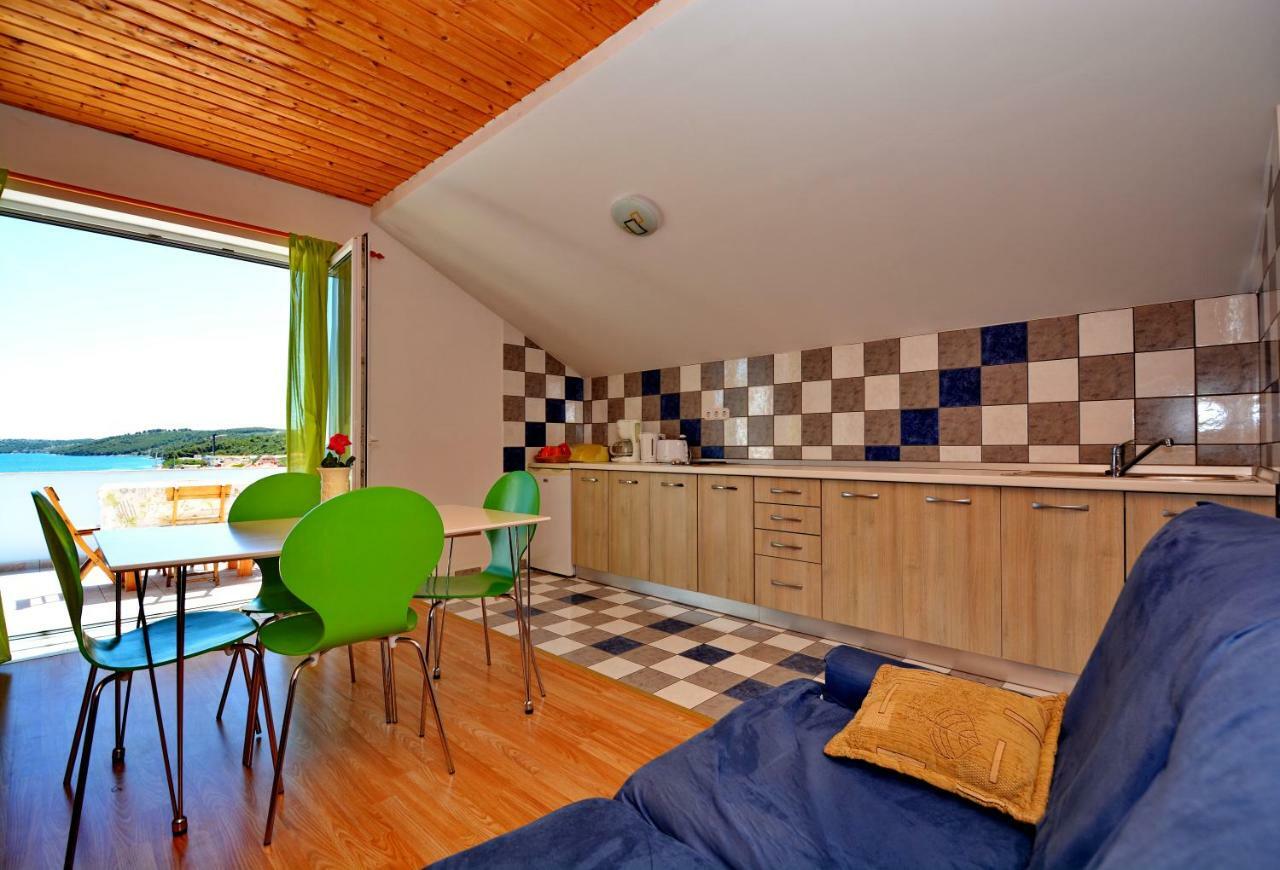 Apartment Blue Sali Bagian luar foto
