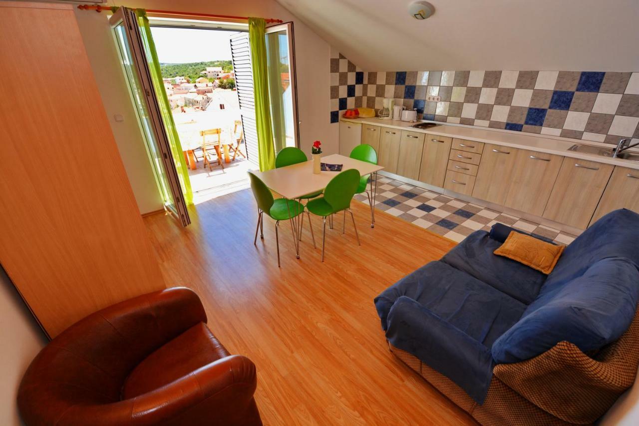 Apartment Blue Sali Bagian luar foto