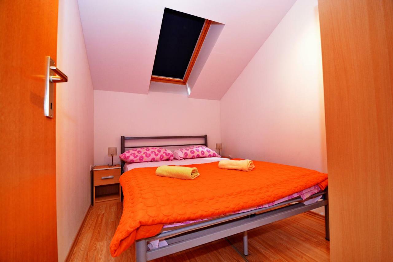 Apartment Blue Sali Bagian luar foto