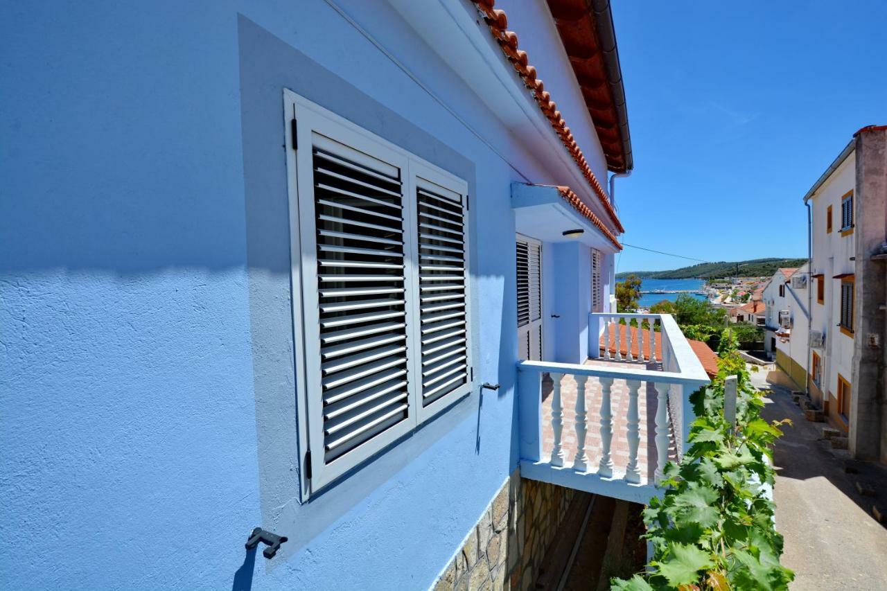 Apartment Blue Sali Bagian luar foto